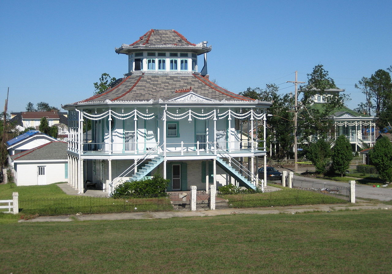 doullut steamboat house